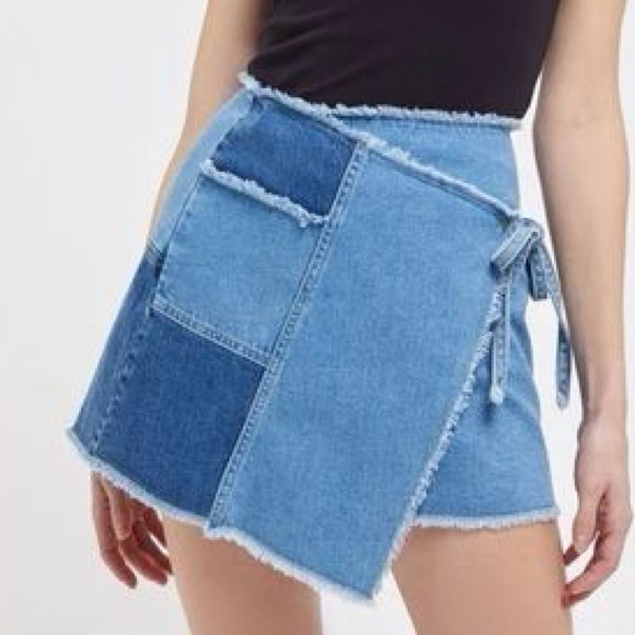Urban Outfitters BDG Patchwork Denim Mini Wrap Skirt Size Small - Picture 1 of 5